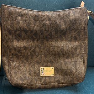 Michael Kors crossbody purse